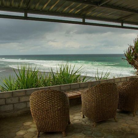 Omah Sundak Homestay Tepus Esterno foto