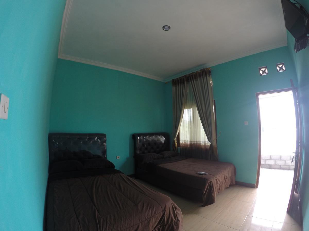 Omah Sundak Homestay Tepus Esterno foto